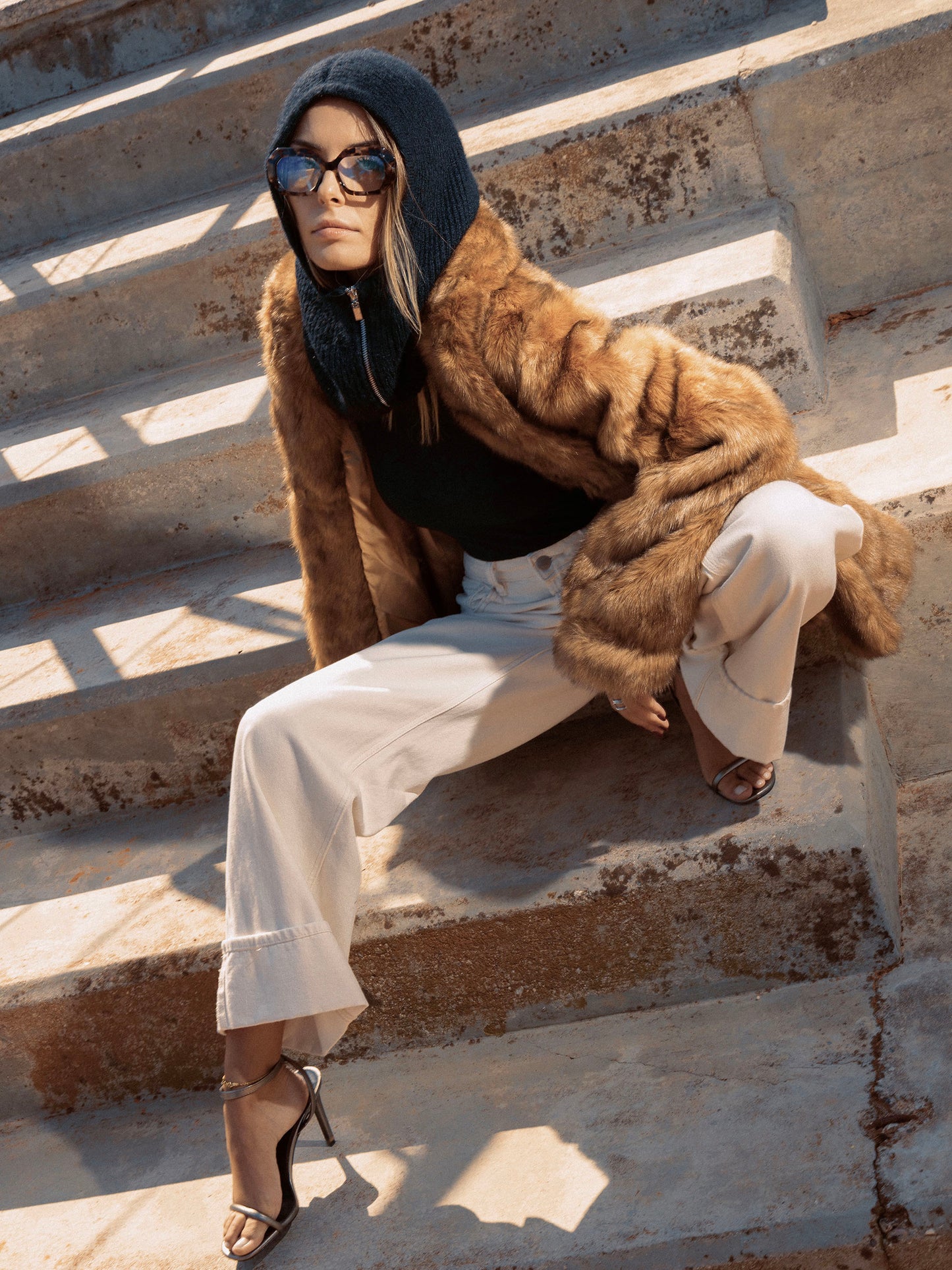 Storytelling women's eyeglasses by Rewind Eyewear, dark avana with white pearl acetate frame